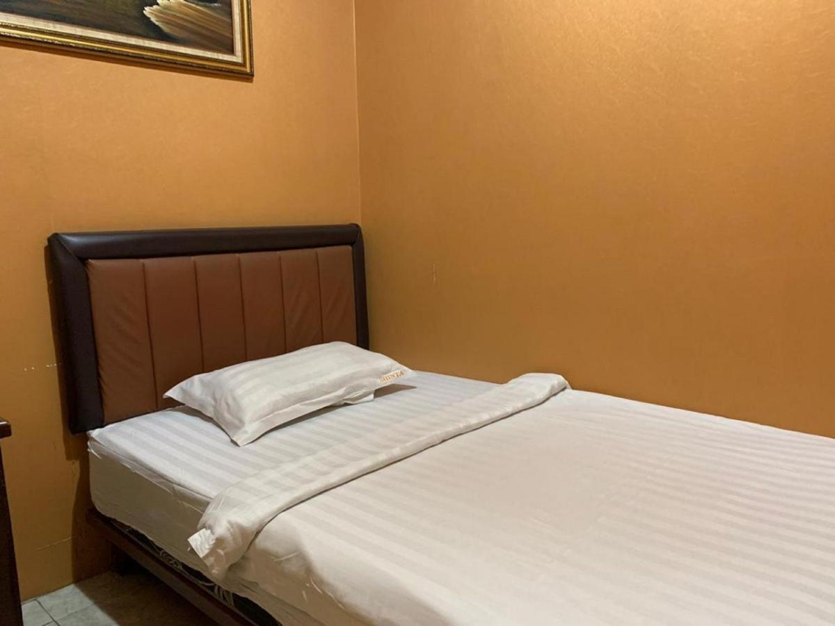 Hotel Rumah Shinta 2*