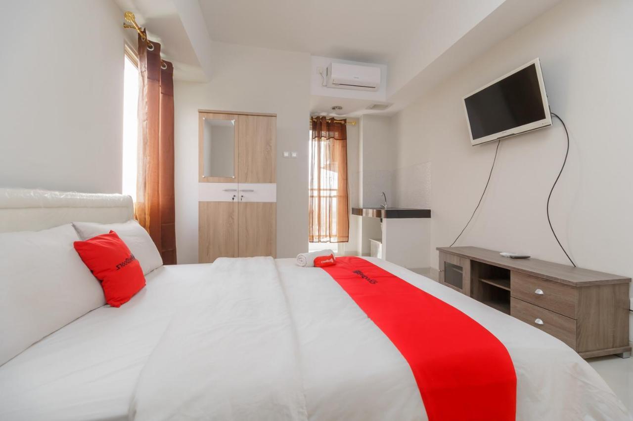 Redliving Green Lake View Cimanggis - Win Apartment