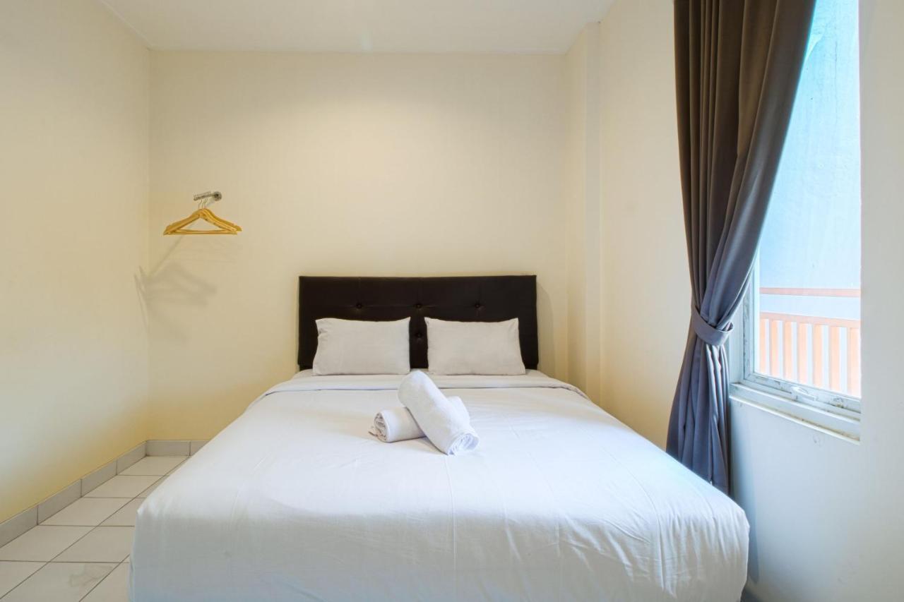 De 80's Ekonomi Guest house 2*