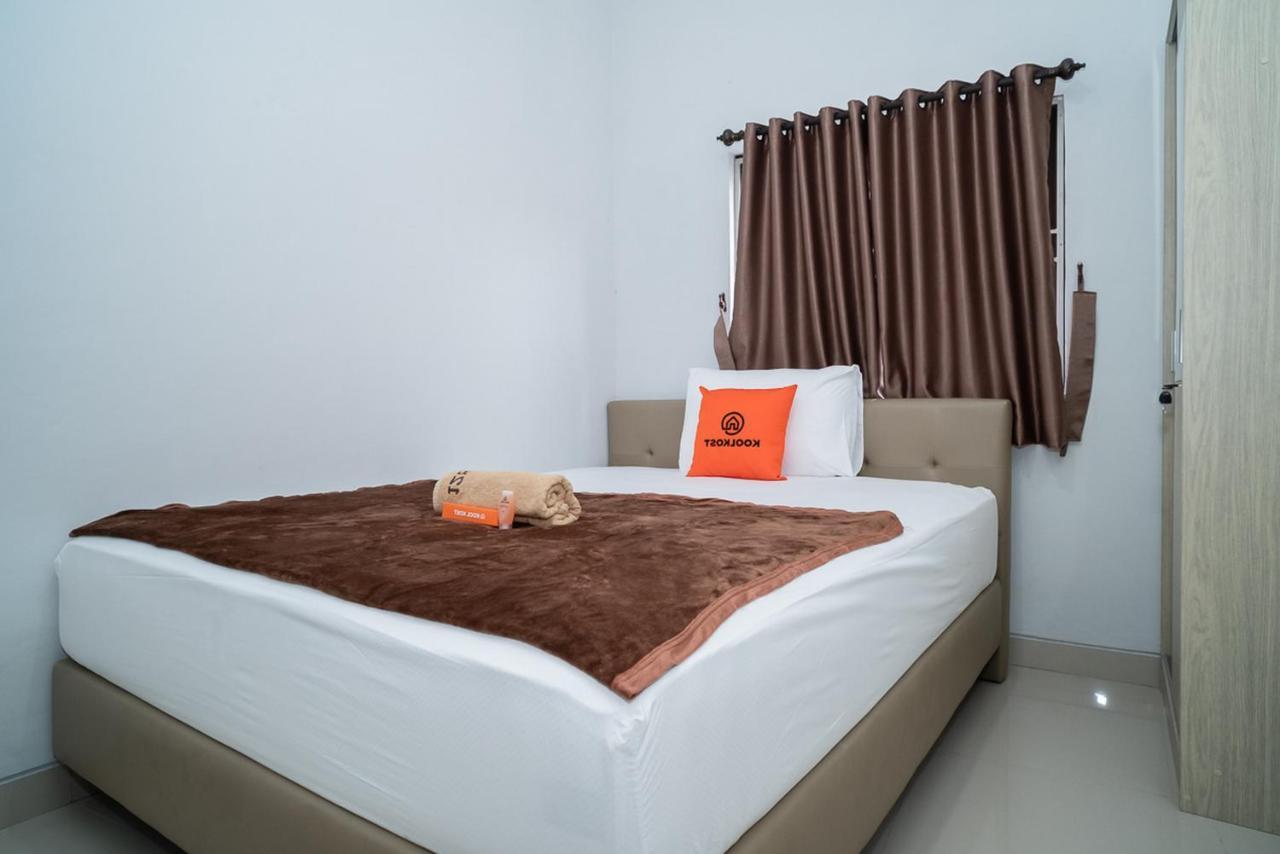 Wisma tamu Koolkost Near Pasar Baru *