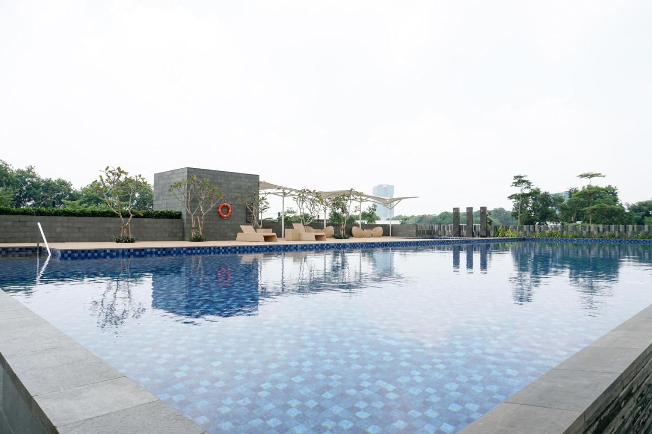 Comfortable Design Ciputra International By Travelio Apartemen *