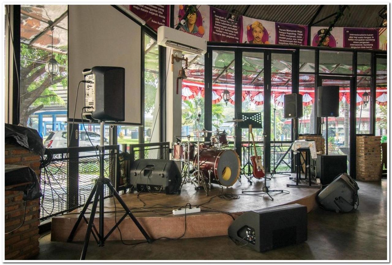 Hotel Satria Mandala Redpartner 3*