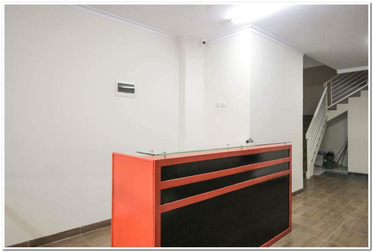Reddoorz Syariah @ Jatinegara Hotel Jakarta