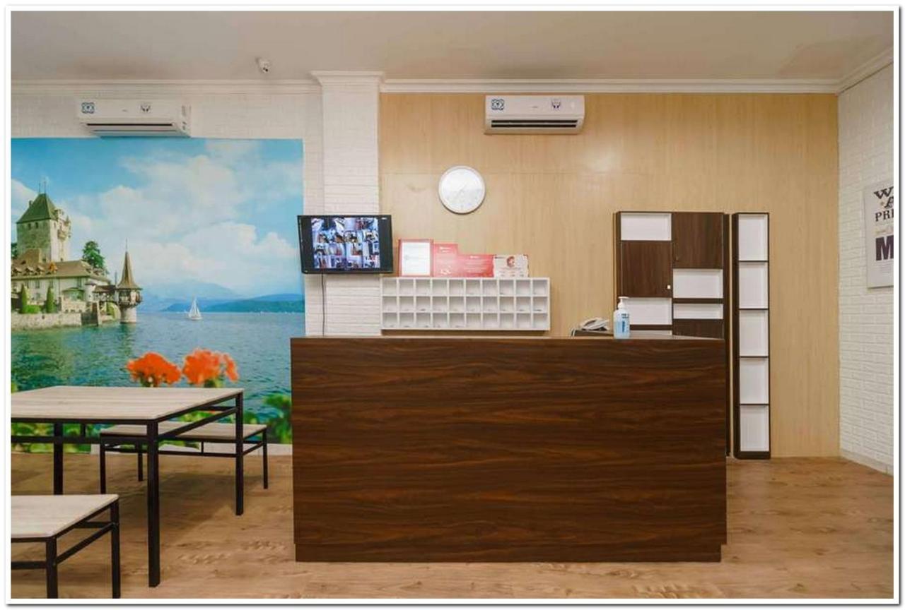 Hotel Reddoorz Near Jiexpo Kemayoran 2 2*