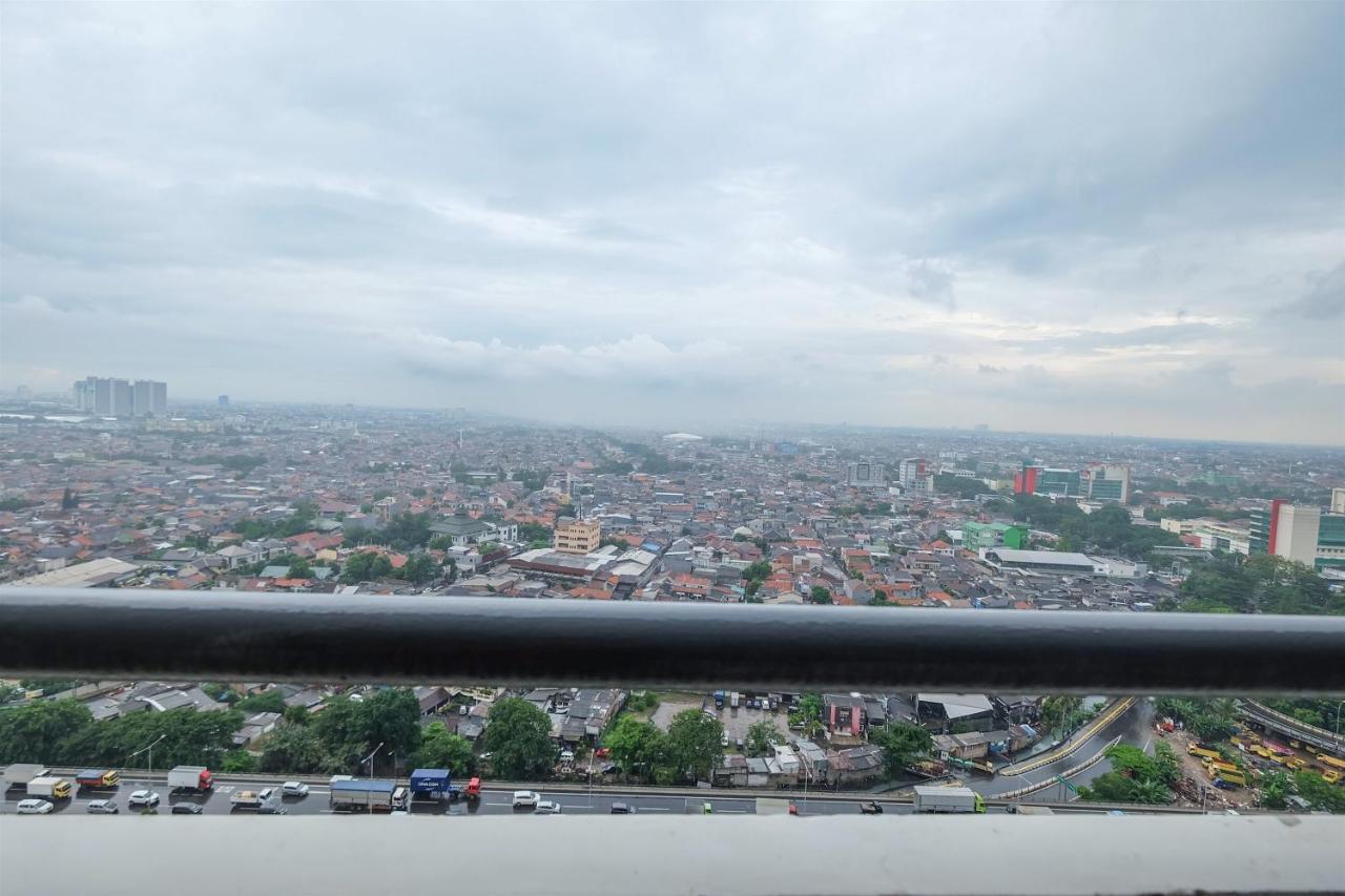 Cozy 2br At 28th Floor Pramuka By Travelio Apartment