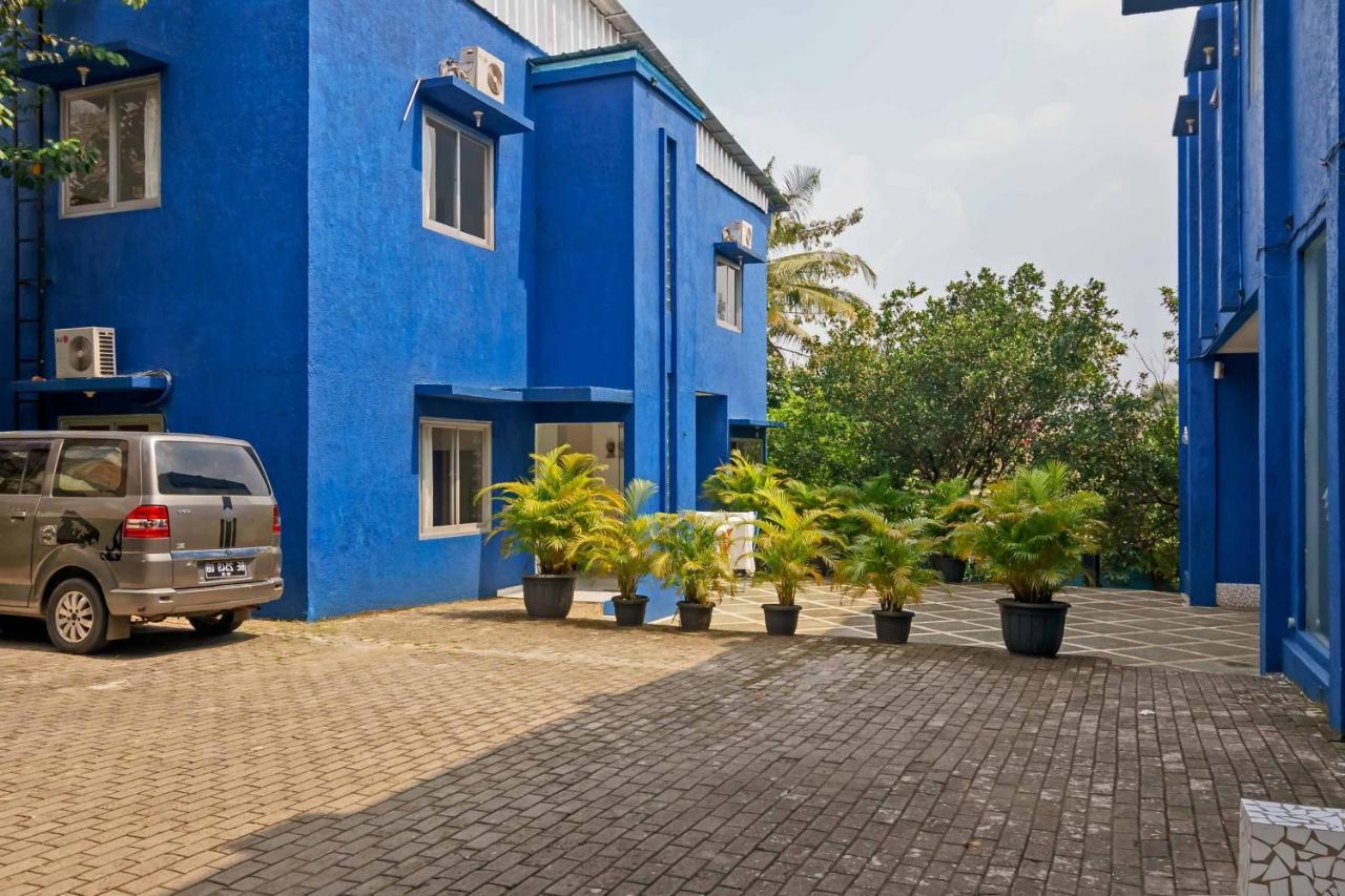 Hotel Reddoorz Syariah Near Ragunan Zoo 3