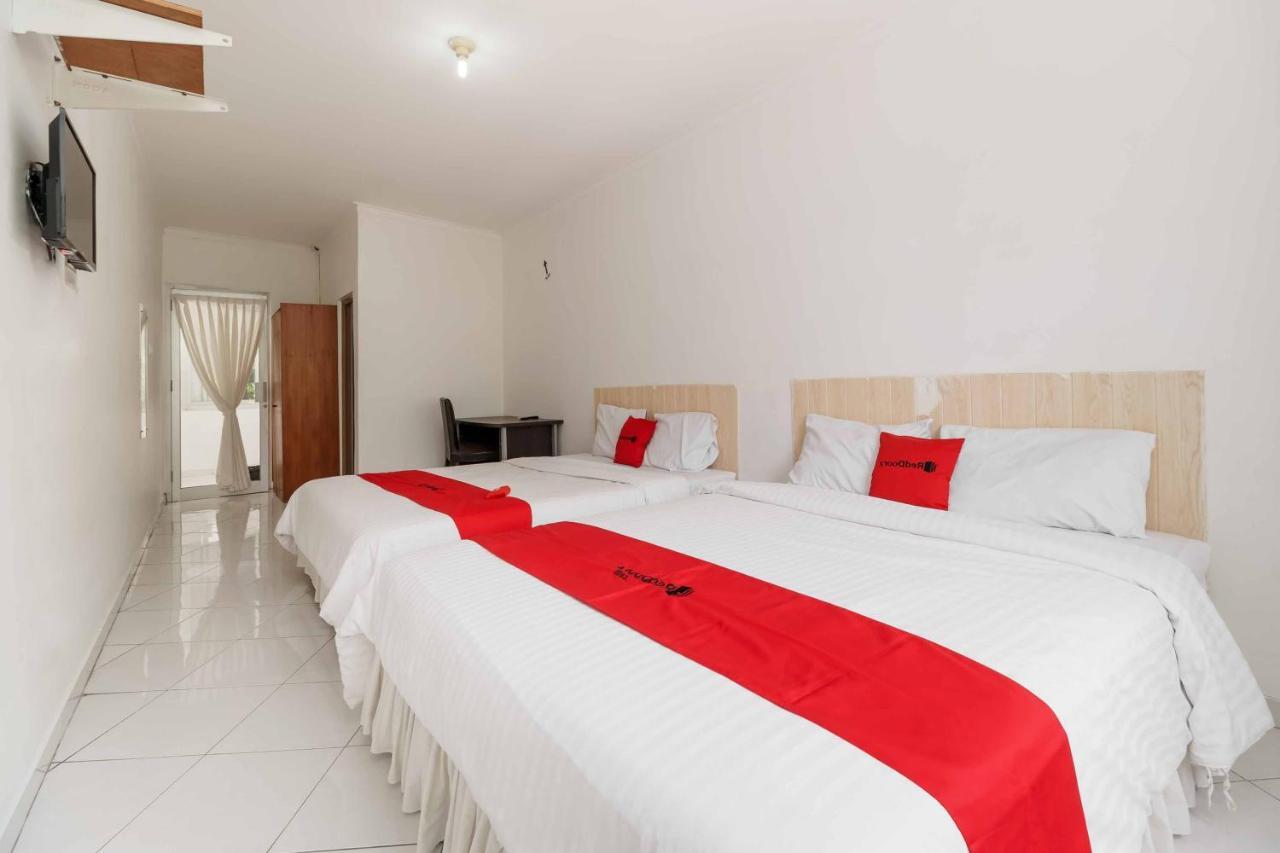 Hotel Reddoorz Syariah Near Ragunan Zoo 3