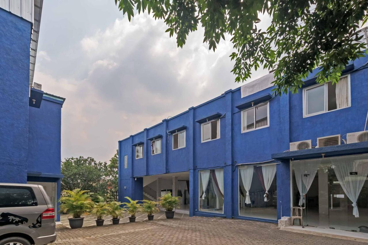 Reddoorz Syariah Near Ragunan Zoo 3