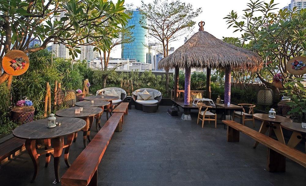 Hotel Rasuna Icon 3*