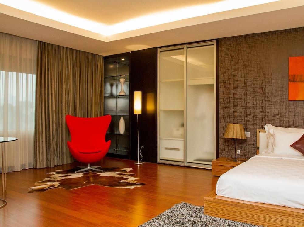 Grandkemang Khách sạn 4*