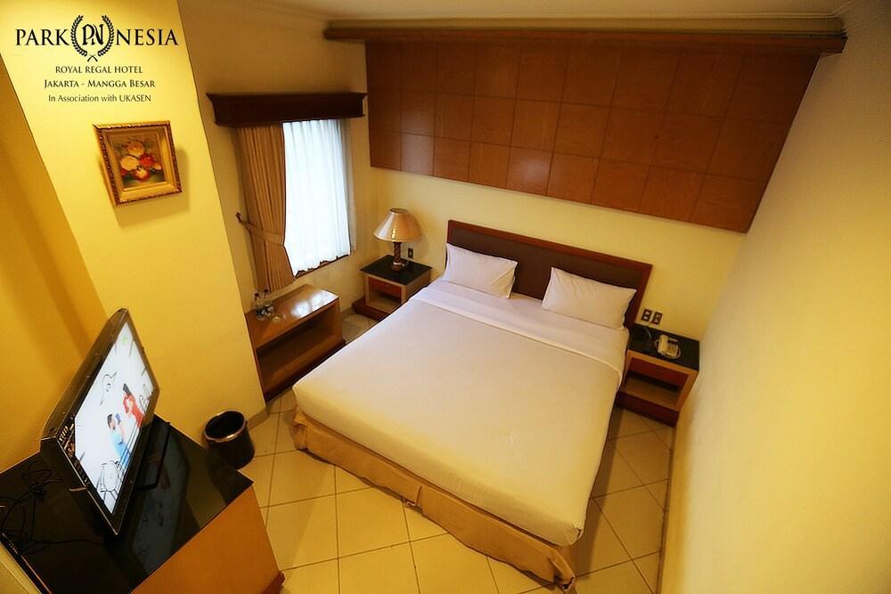 Park Nesia Royal Regal