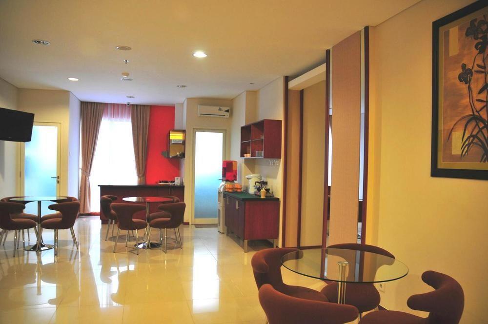 Capital O 1748 Thamrin Condotel Hotel Jakarta