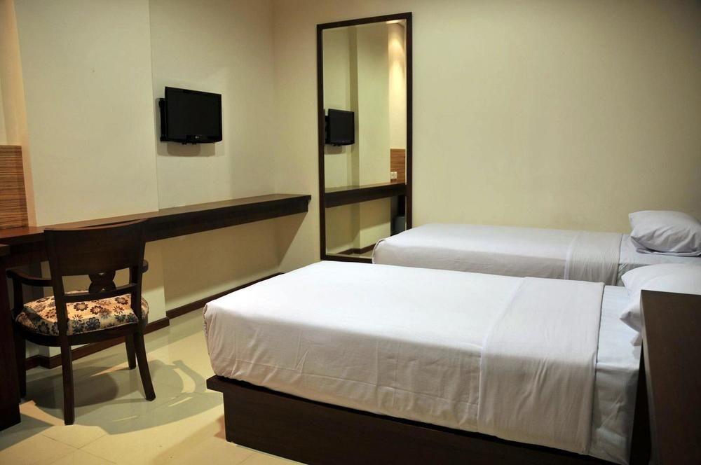 Capital O 1748 Thamrin Condotel Jakarta