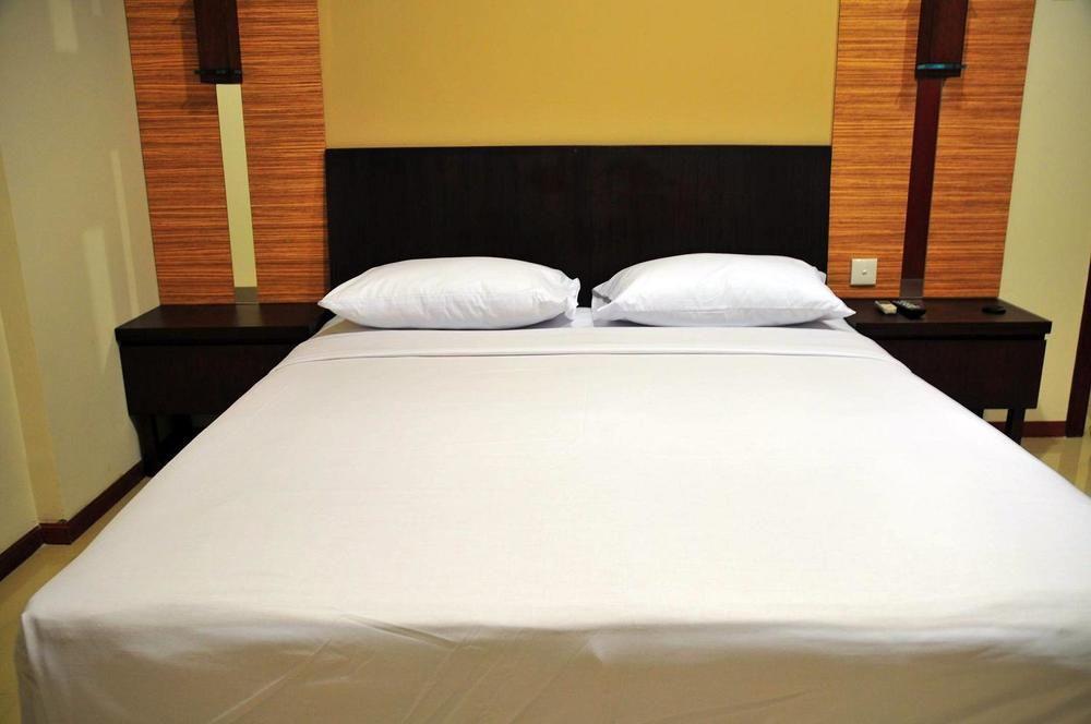 Hotel Capital O 1748 Thamrin Condotel 3*