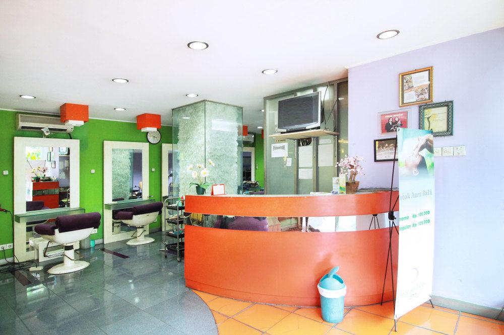 Collection O 7 Melawai Hotel