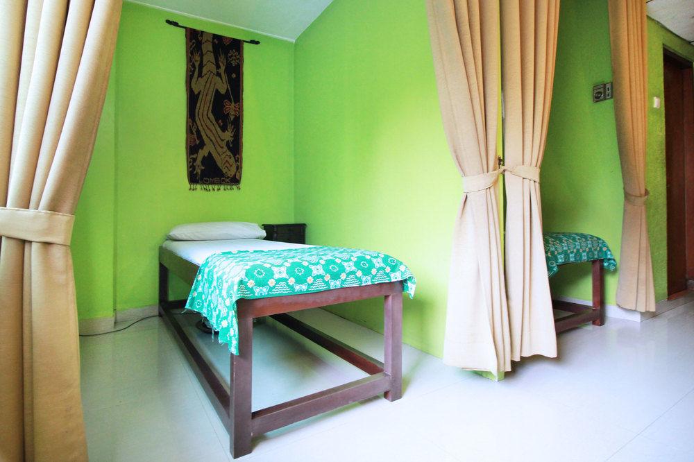 Hotel Collection O 7 Melawai 3*