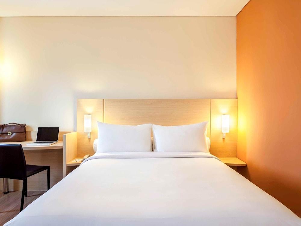 Ibis Harmoni Hotel Jakarta