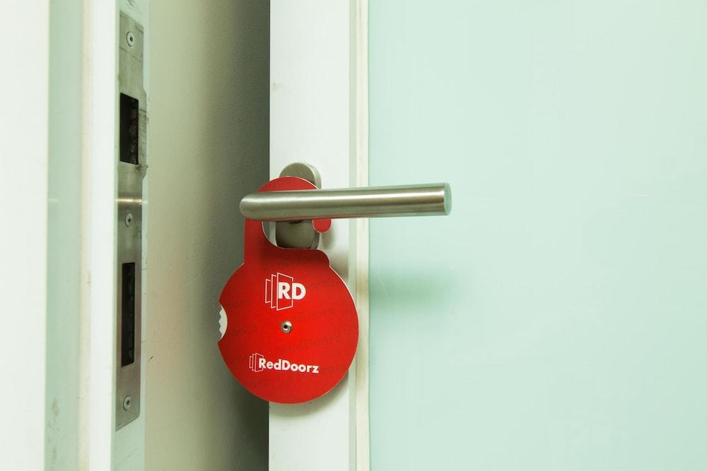 Reddoorz @ Pulomas