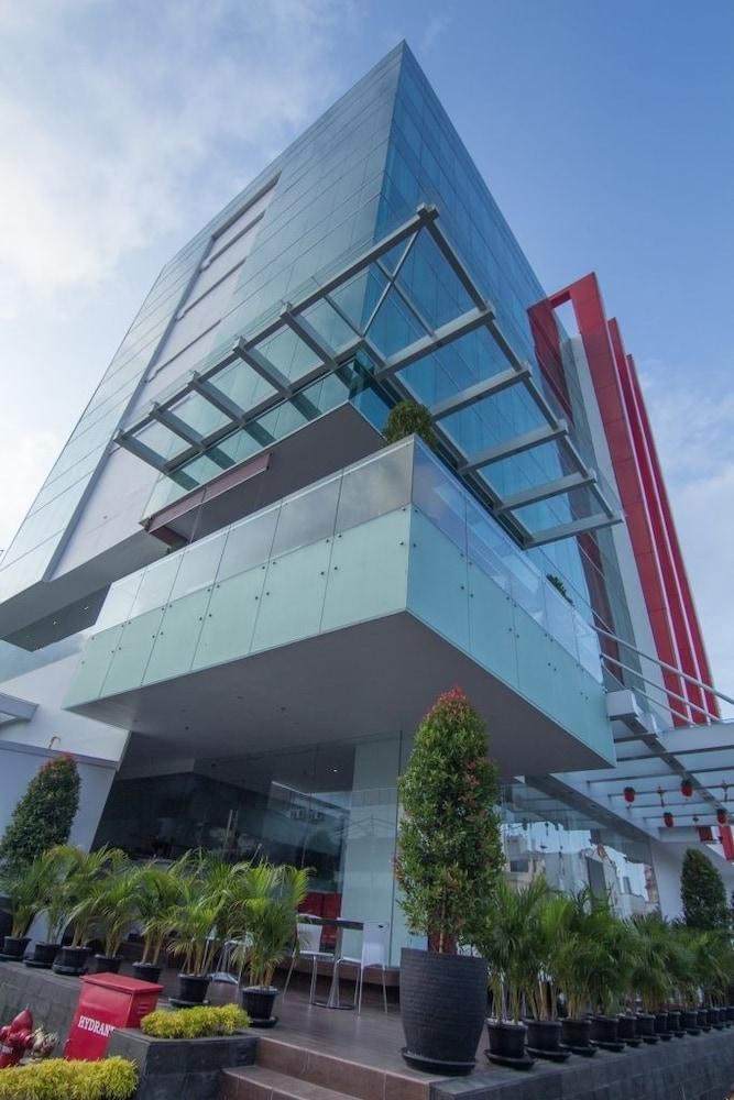 Redstar 3* Jakarta