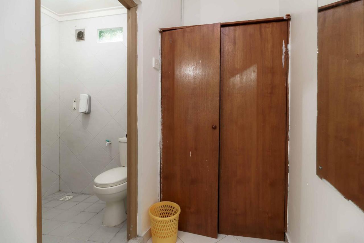 Reddoorz Syariah Near Ragunan Zoo 3 Hotel 2*