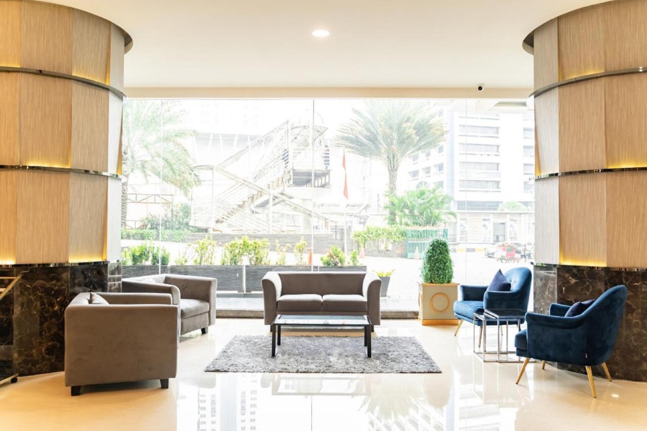 Grand Paragon Hotel