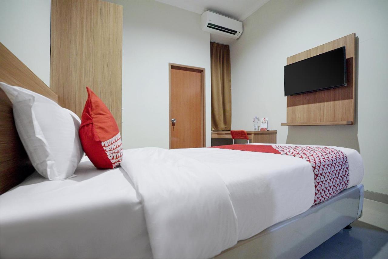 Oyo 415 The Kartini 8 Hotel