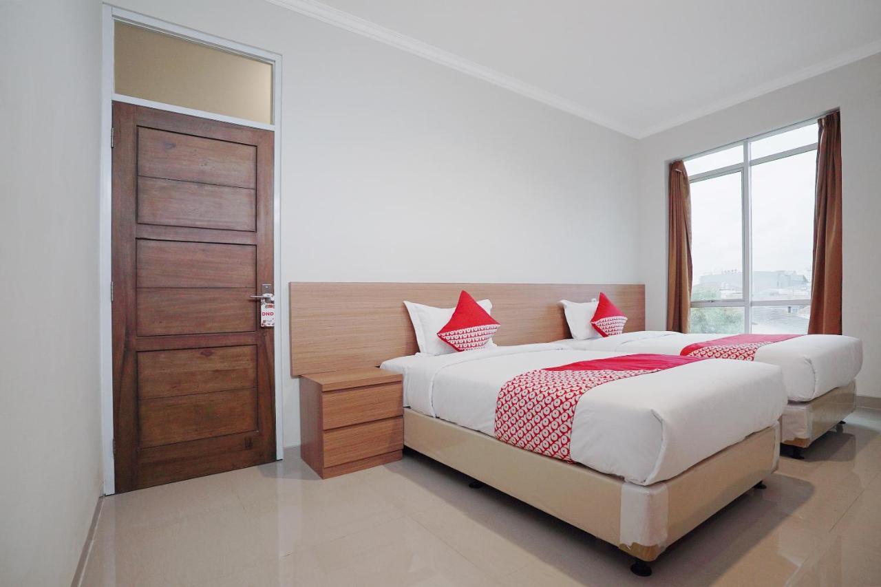 Hotel Oyo 415 The Kartini 8