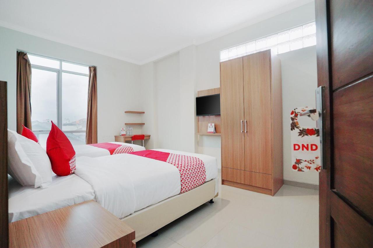 Hotel Oyo 415 The Kartini 8