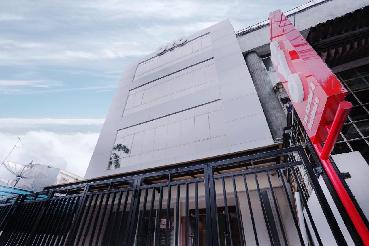 Oyo 415 The Kartini 8 Hotel