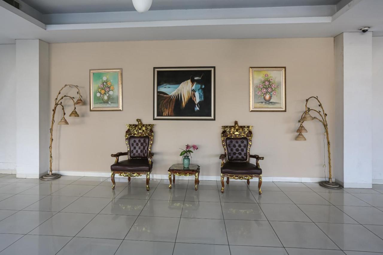 Hotel Capital O 1748 Thamrin Condotel