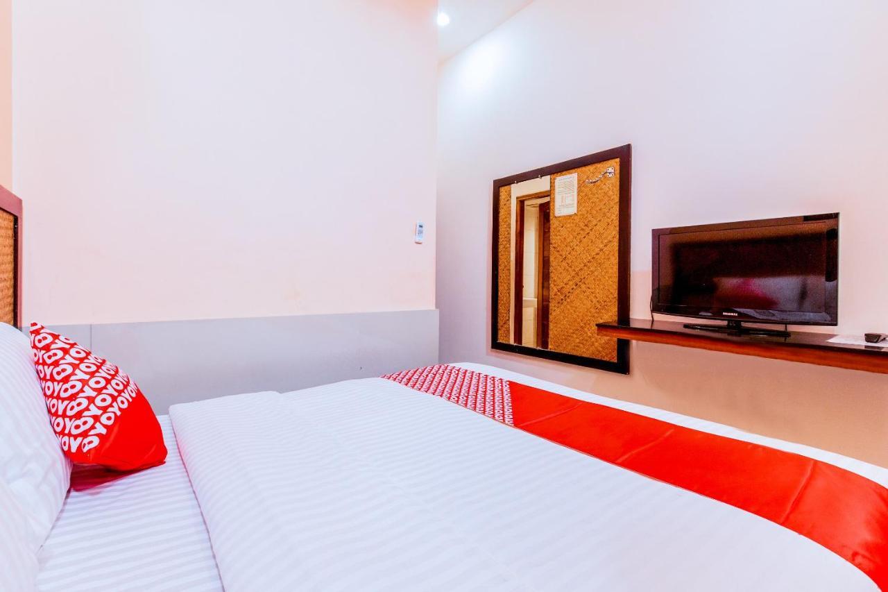 Hotel Oyo 1229 Dc Pramuka 2*