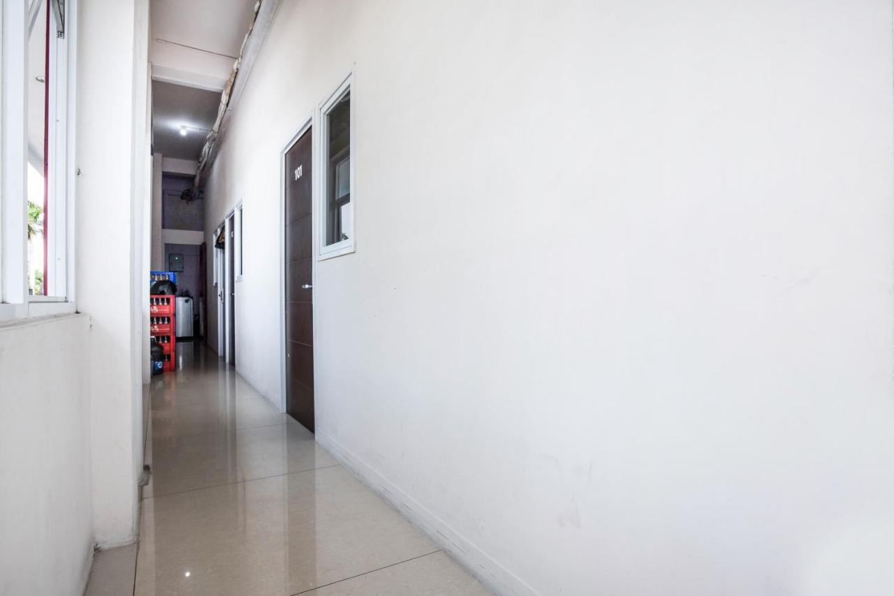 Oyo 2230 Ava Hotel Jakarta