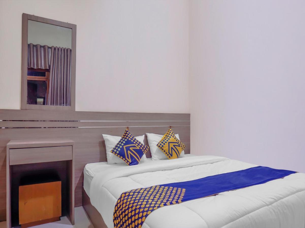 Spot On 3072 Madinah Syariah Hotel