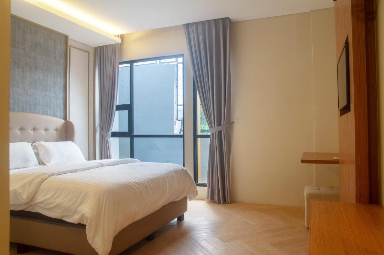 Adotel Hotel
