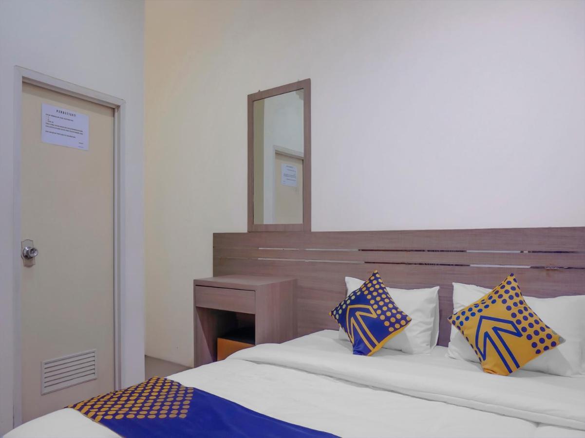 Hotel Spot On 3072 Madinah Syariah