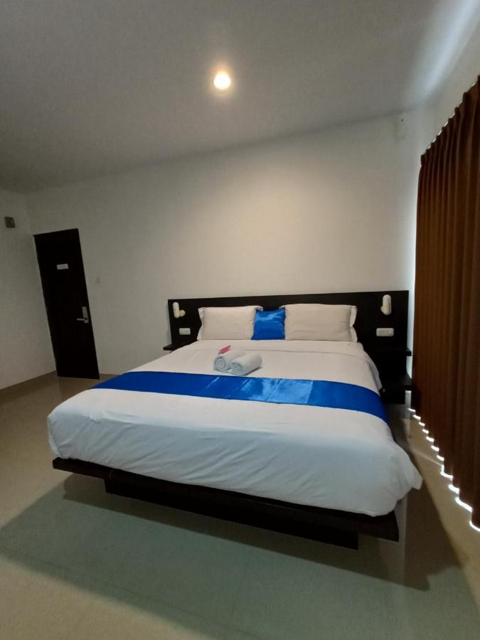 Rumah tetamu Puri Maju 2*