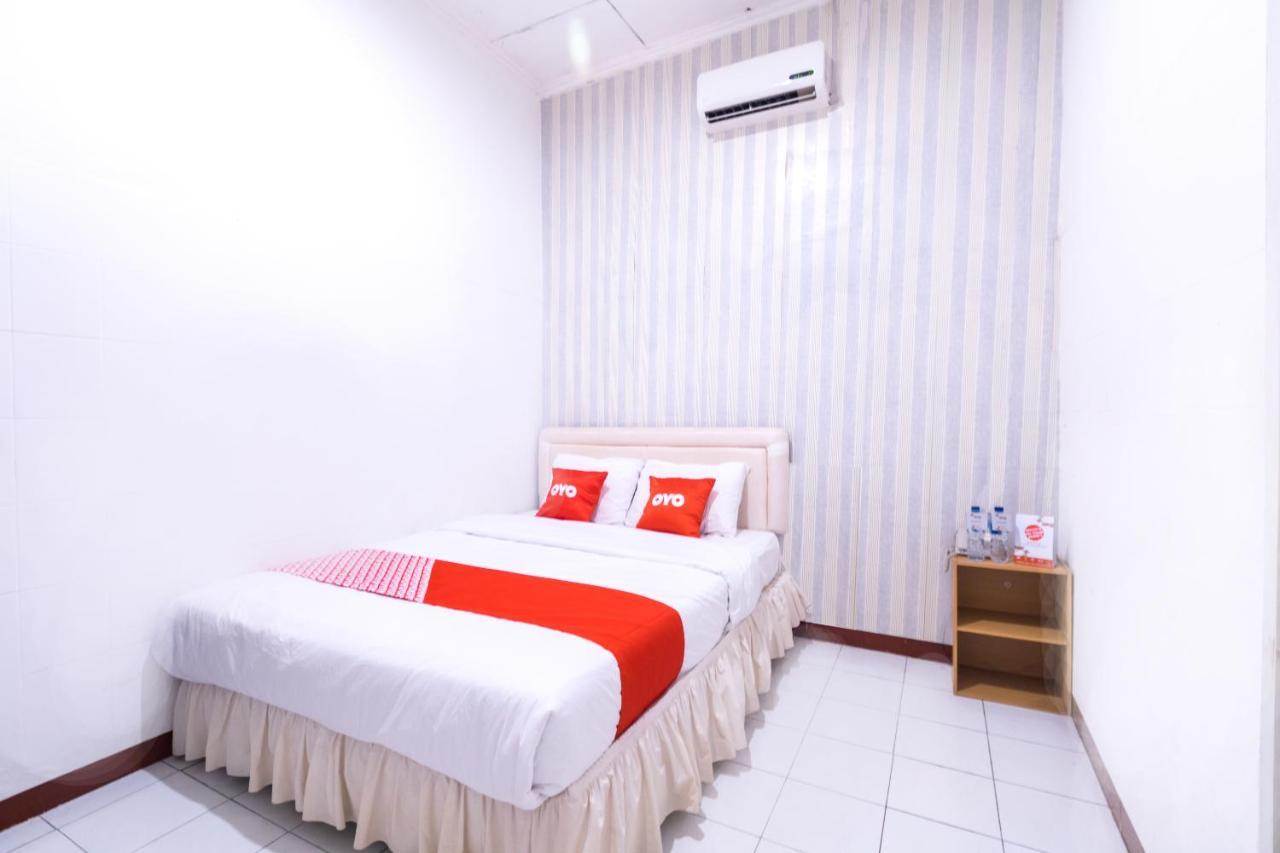 Oyo 1421 Kasmaran Syariah Jakarta
