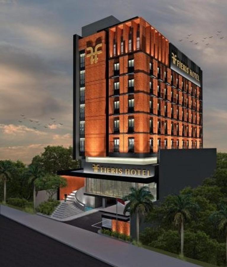Hotel Fieris 3*