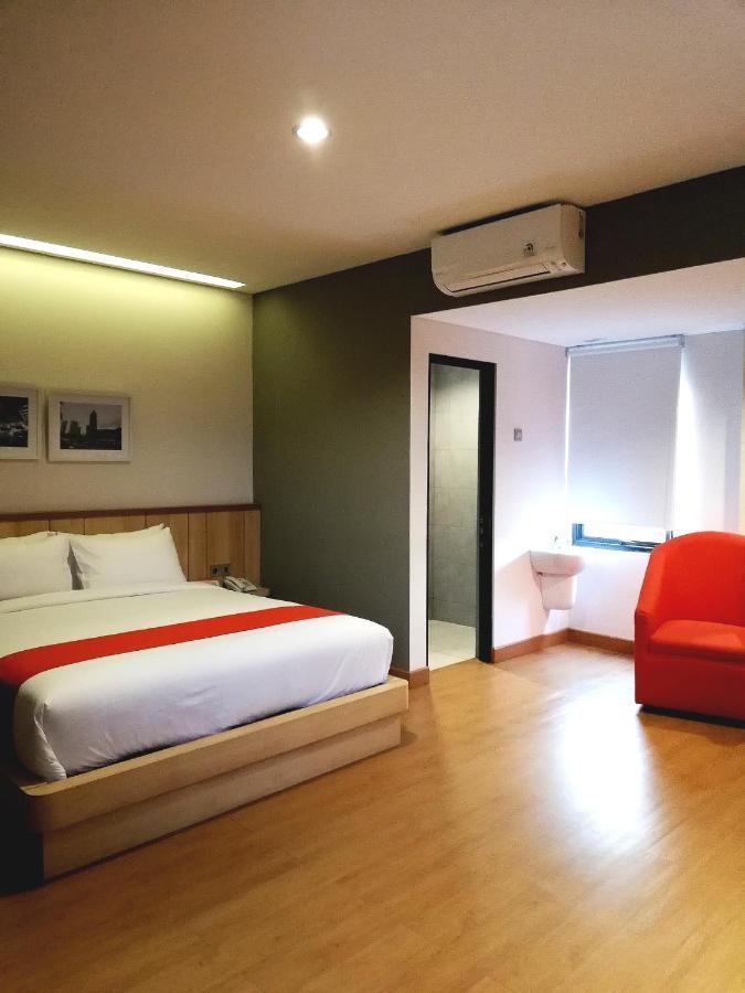 The Nyaman Motel *