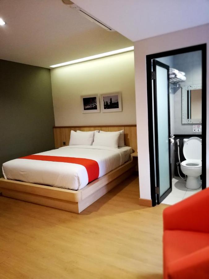 The Nyaman Motel *