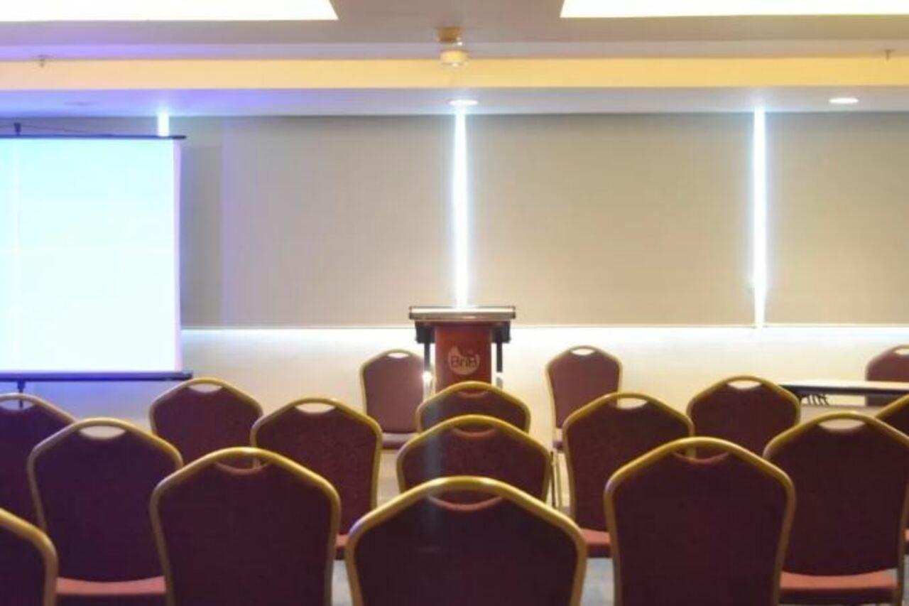 1o1 Urban Kelapa Gading Hotel 3*