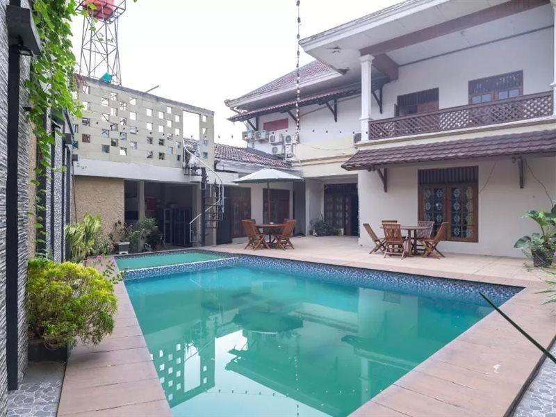 Oyo 1421 Kasmaran Syariah Hotel