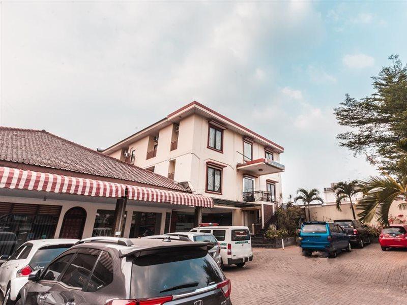Oyo 1667 Lux Barkah Hotel Jakarta