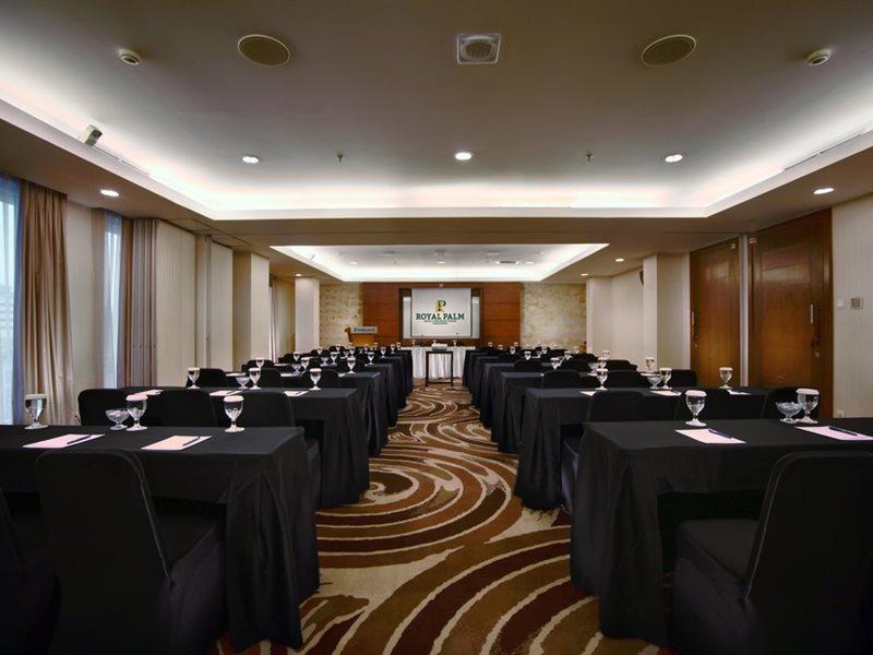 Hotel Royal Palm Hotel&conference Center Cengkareng