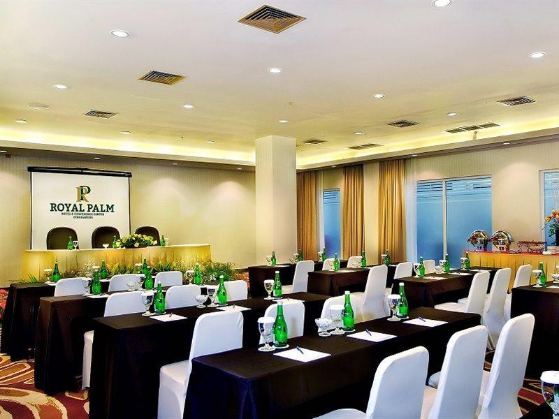 Royal Palm Hotel&conference Center Cengkareng Hotel