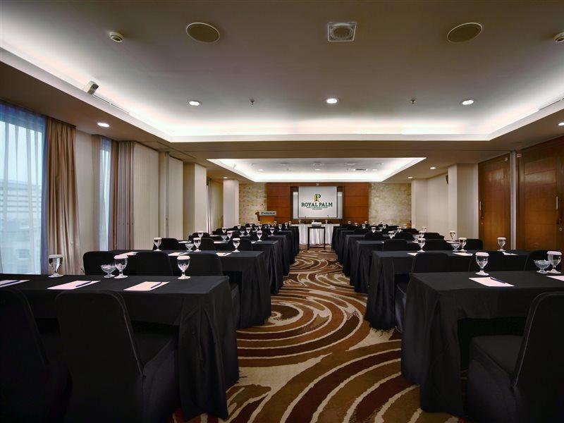 Hotel Royal Palm Hotel&conference Center Cengkareng 4*