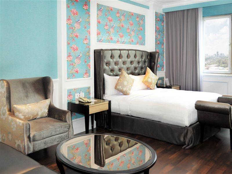 Royal Palm Hotel&conference Center Cengkareng Hotel
