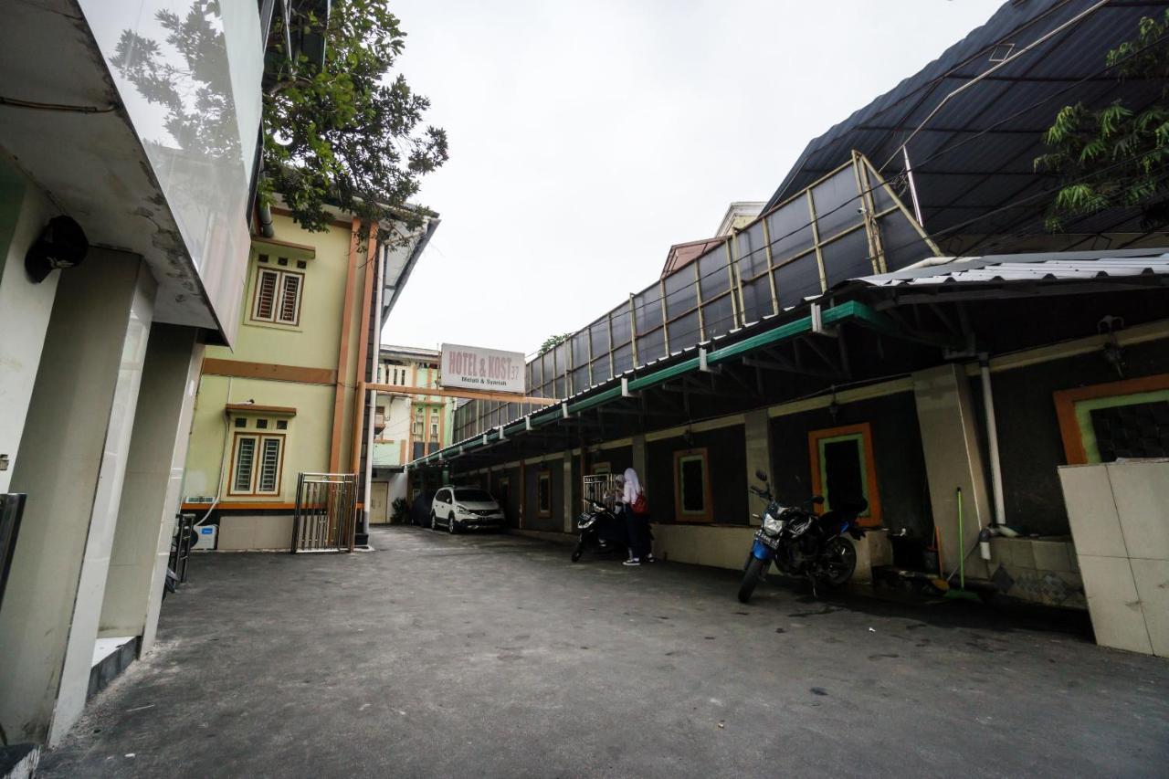 Oyo 1798 37 Syariah 2*