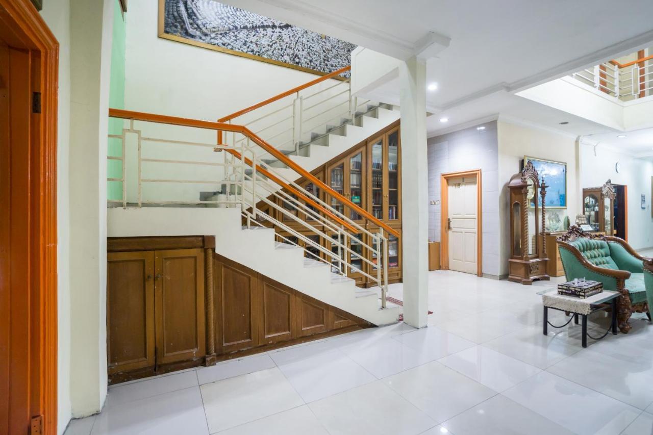 Oyo 1798 37 Syariah Hotel Jakarta
