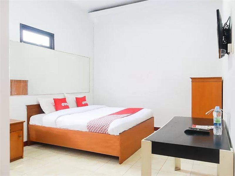 Oyo 2030 Melawai Hotel